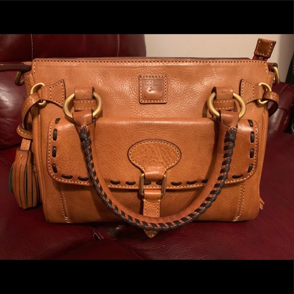 Dooney & Bourke Handbags - GUC Dooney & Bourke Front Pocket Satchel